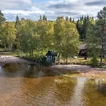 Lapland Sunrise With Lakefront Sauna * Rovaniemi
