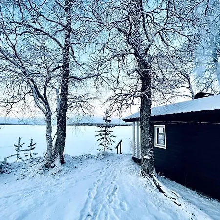 Lapland Sunrise With Lakefront Sauna 罗瓦涅米