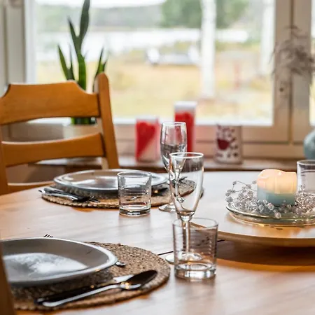 Lapland Sunrise With Lakefront Sauna * Rovaniemi