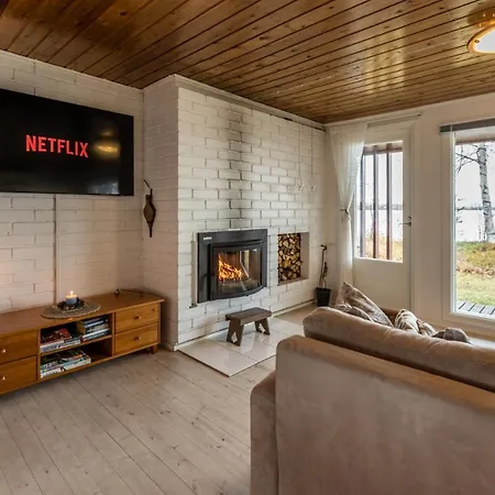 Lapland Sunrise With Lakefront Sauna