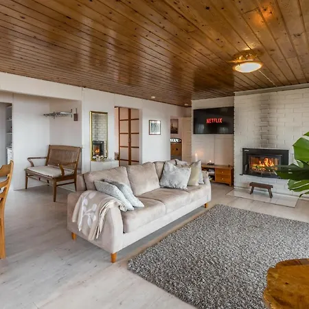 Apartment Lapland Sunrise With Lakefront Sauna Rovaniemi