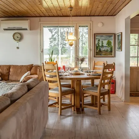 Lapland Sunrise With Lakefront Sauna