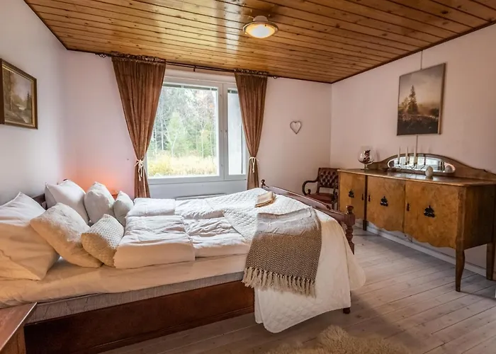 Lapland Sunrise With Lakefront Sauna Huoneisto